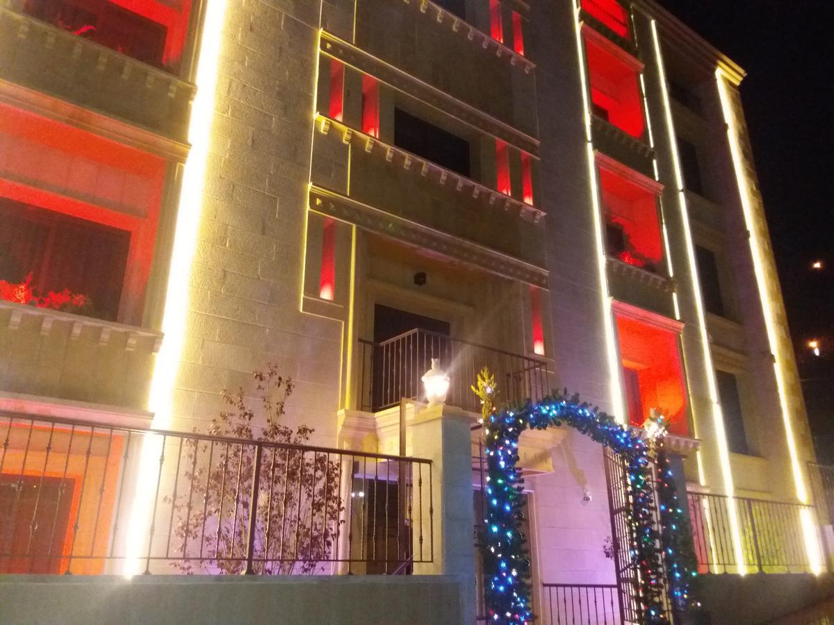 Green Lake Hotel - Jezzîne エクステリア 写真