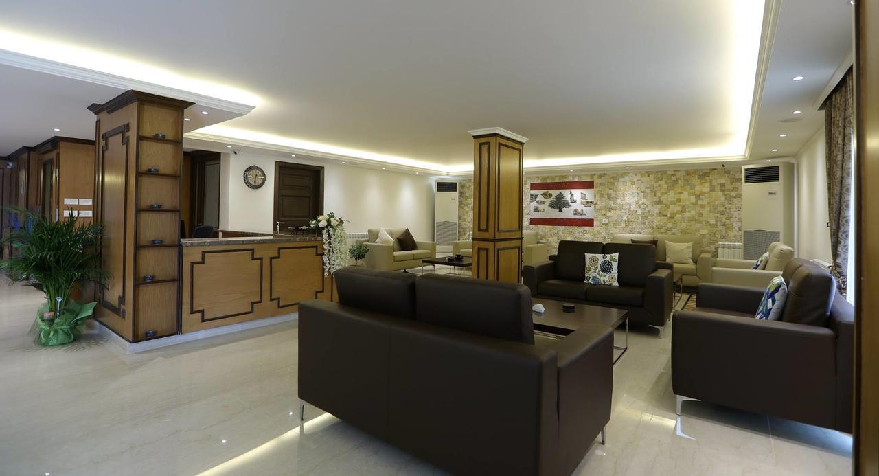 Green Lake Hotel - Jezzîne エクステリア 写真