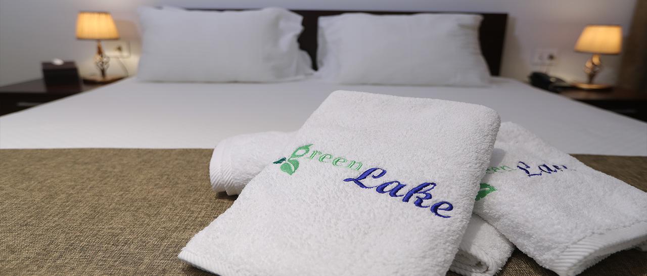 Green Lake Hotel - Jezzîne エクステリア 写真